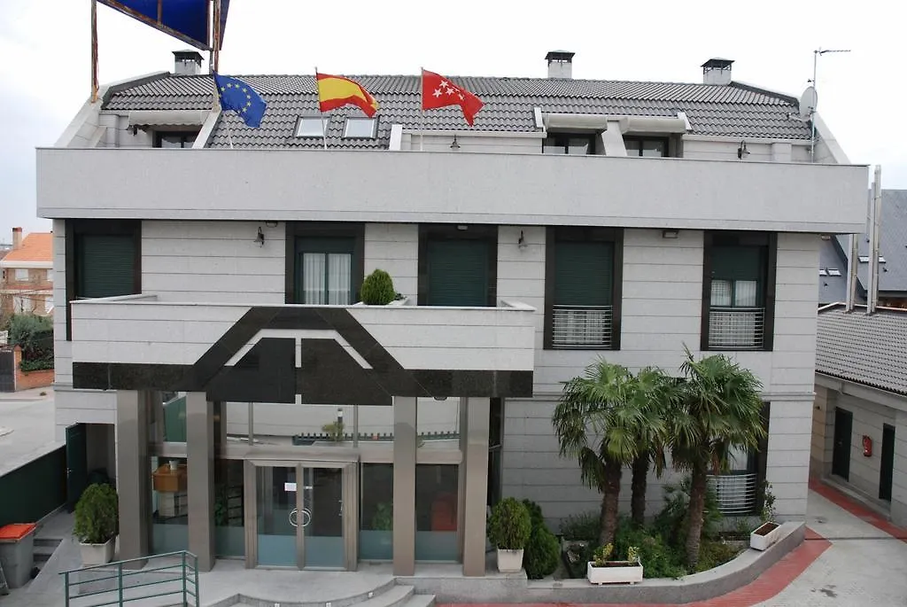 Guest house Hostal Los 5 Pinos Madrid